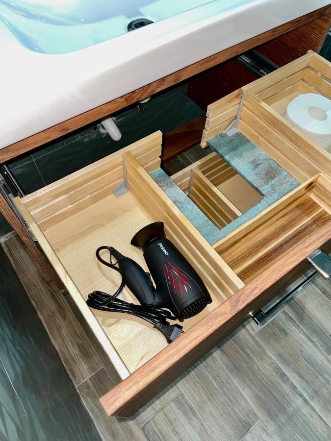 Cozy Apartment Metaxourgeio Greendom Athens Ngoại thất bức ảnh